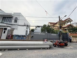 Bán lô đất đẹp ngay chợ thủ đức 245m2 ngang 12.7  chỉ 60tr/m2 đường 10m nhựa  xây cao tầng có tl