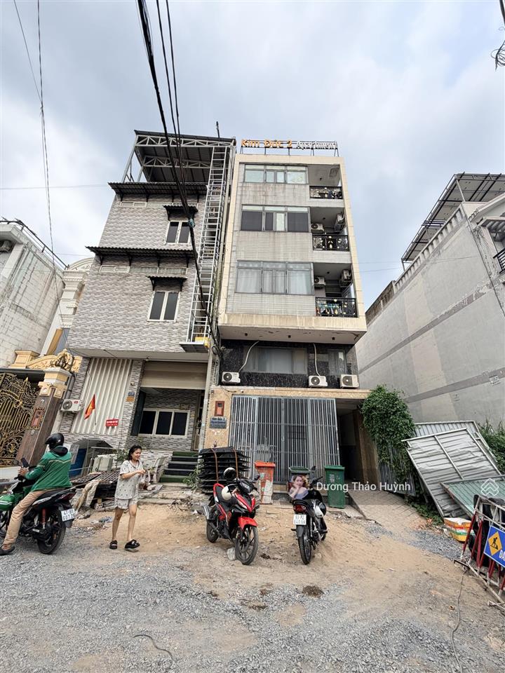 Bán lô đất đẹp ngay chợ thủ đức 245m2 ngang 12.7  chỉ 60tr/m2 đường 10m nhựa  xây cao tầng có tl