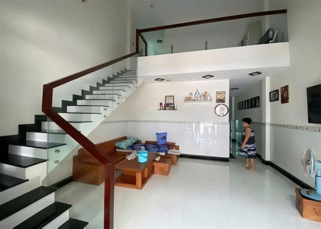 Nhà trệt 1 lầu ngay đường trần văn chẩm 5mx20m  1,3tỷ sổ hồng riêng