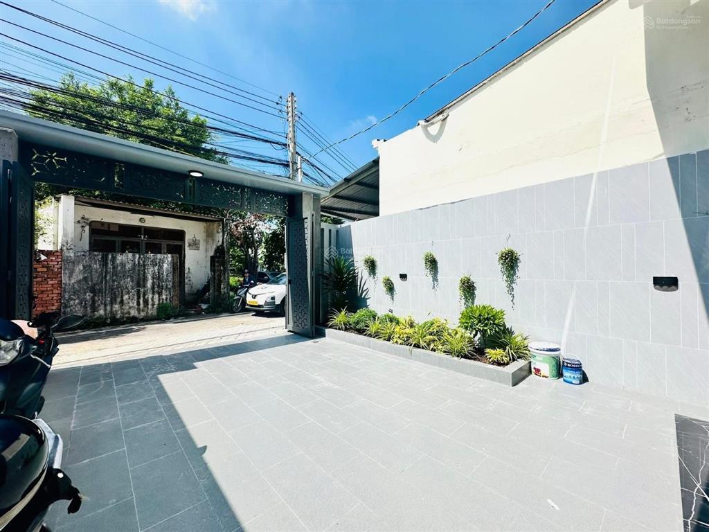 Chủ ngộp bán gấp nhà đường lê thị hà 5mx20m  2,3tỷ sổ hồng riêng