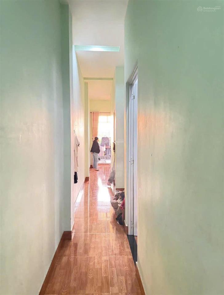 Kẹt tiền bán gấp nhà song hành 5mx20m  2,1 tỷ  sổ sẵn