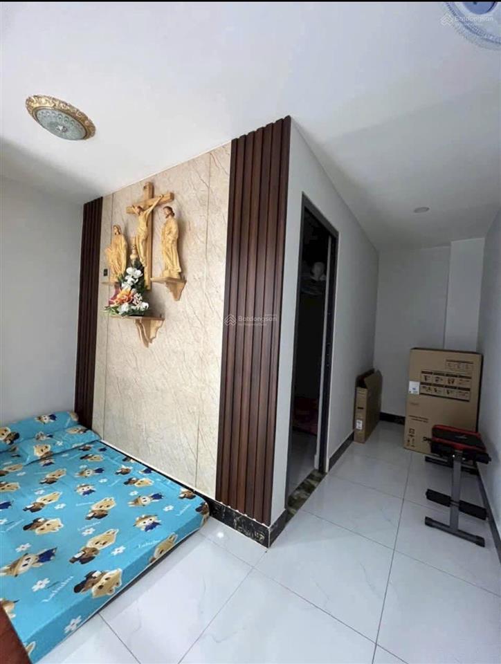 Nhà hẻm xe tải bà triệu, hóc môn 4mx20m  2tỷ  sổ riêng