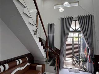 Nhà hẻm xe tải bà triệu, hóc môn 4mx20m  2tỷ  sổ riêng