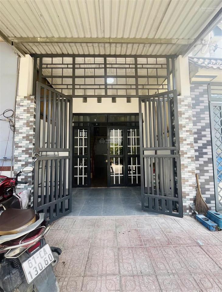 Bán gấp nhà hẻm xe hơi lý thường kiệt, hóc môn  2,1 tỷ  sổ riêng