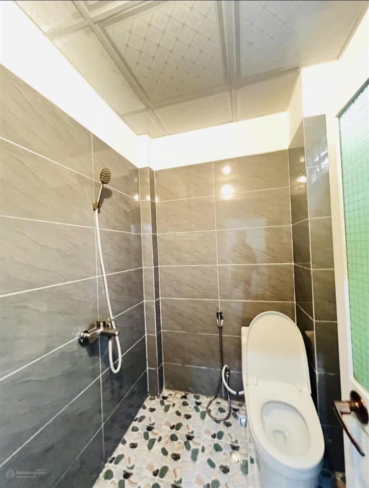 Bán gấp nhà hẻm xe hơi lý thường kiệt, hóc môn  2,1 tỷ  sổ riêng