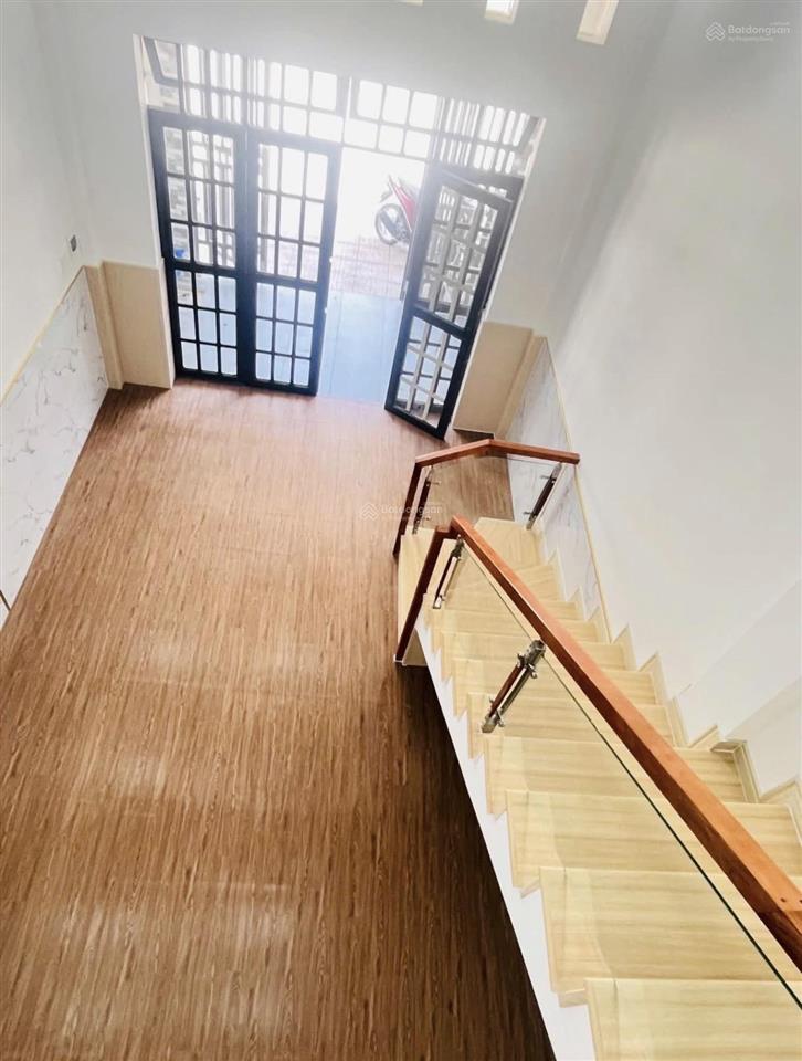 Bán gấp nhà hẻm xe hơi lý thường kiệt, hóc môn  2,1 tỷ  sổ riêng