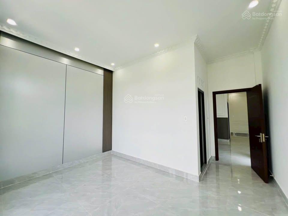 Bán gấp nhà nghỉ dưỡng ngay trung tâm trảng bàng 220m2 sổ hồng riêng