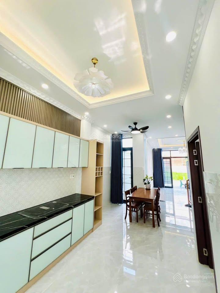 Bán gấp nhà nghỉ dưỡng ngay trung tâm trảng bàng 220m2 sổ hồng riêng