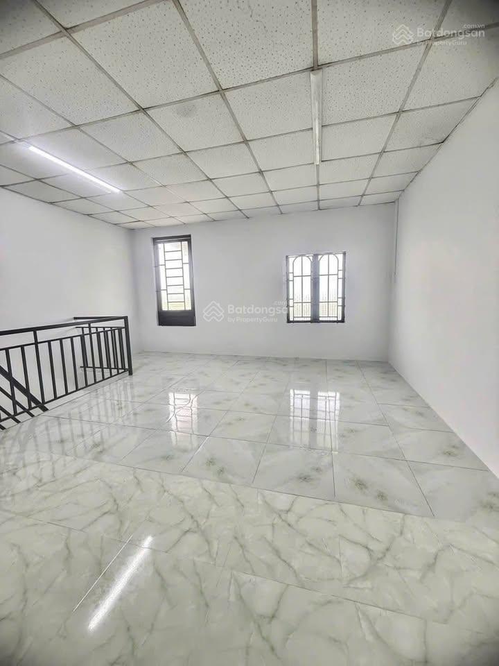 930tr nhà 4 phòng ngủ đặng văn trước, trảng bàng 7x29 sổ hồng riêng