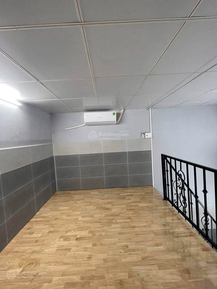 Bán dãy trọ sân vườn 10 phòng 1,1 tỷ sổ hồng riêng (10x30m)