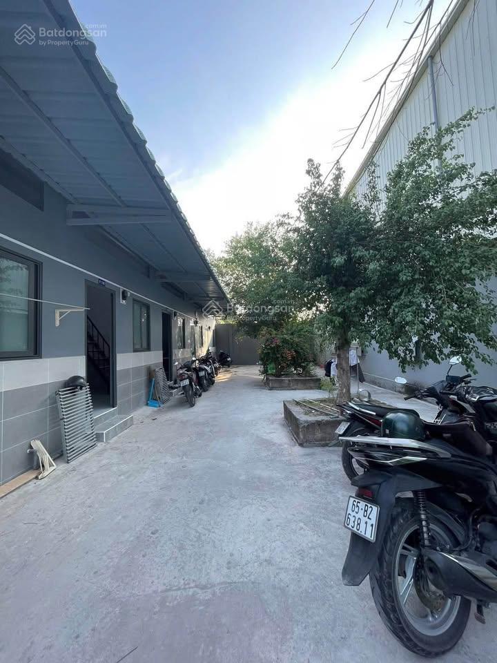Bán dãy trọ sân vườn 10 phòng 1,1 tỷ sổ hồng riêng (10x30m)