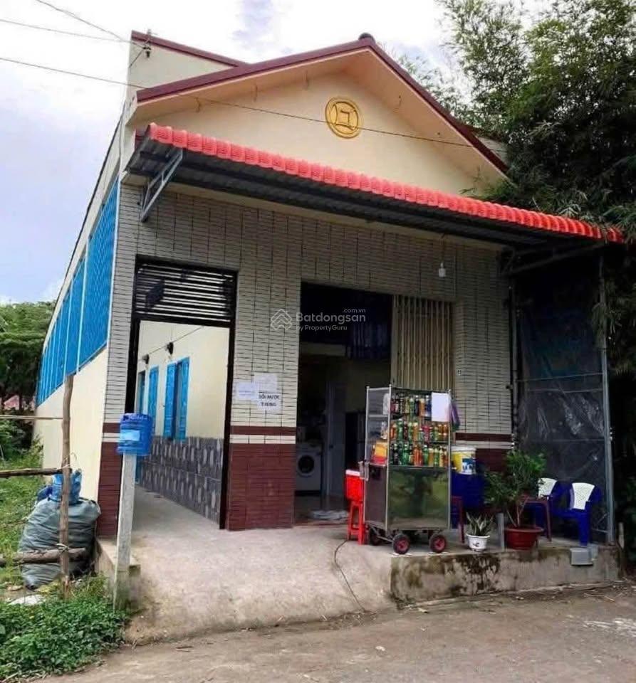 Bán gấp dãy trọ 10 phòng ngay kcn trảng bàng (dt 5x40m) giá 980tr sổ hồng riêng