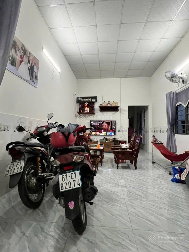 2,1 tỷ cần bán gấp nhà đang cho thuê dương công khi (dt 5x20) sổ hồng riêng