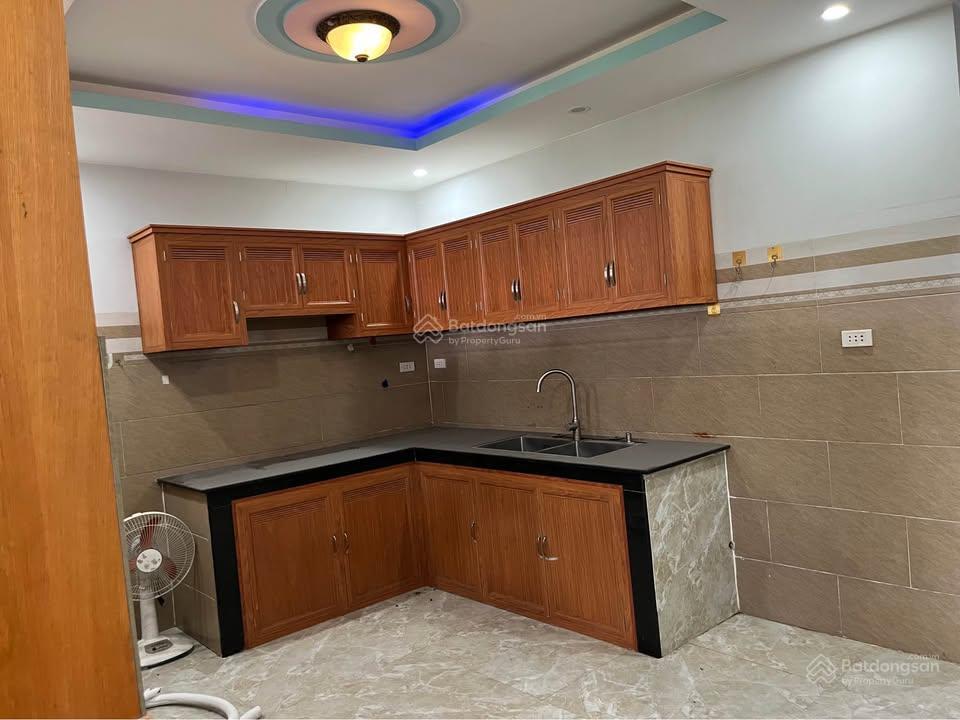 Cần bán gấp nhà dương công khi giá 2 tỷ 1 sổ hồng riêng (dt 5x20)