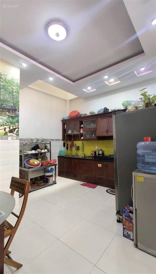 Cần bán gấp nhà lê thị hà sổ hồng riêng (dt 4x20)