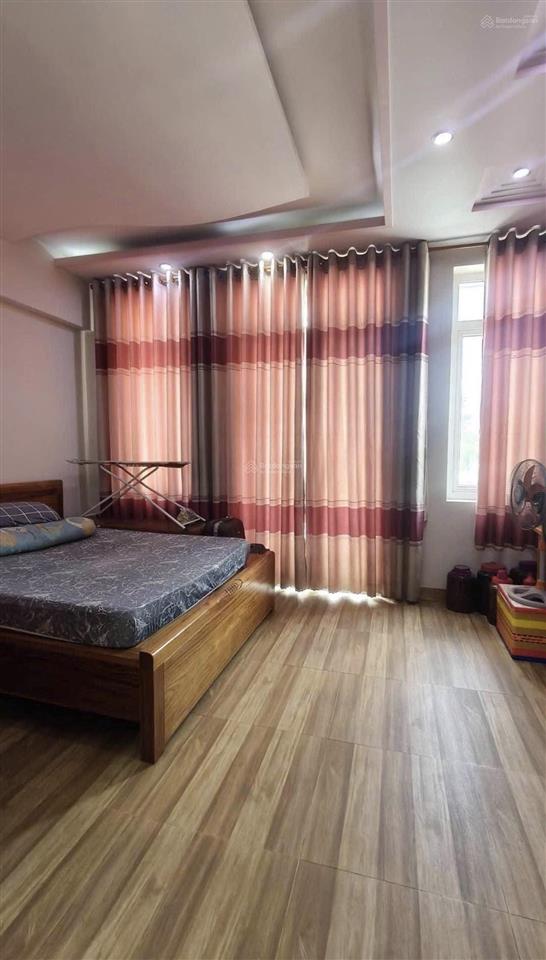 Cần bán gấp nhà lê thị hà sổ hồng riêng (dt 4x20)