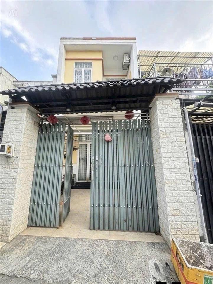 Cần bán gấp nhà dương công khi giá 2 tỷ 1 sổ hồng riêng (dt 5x20)