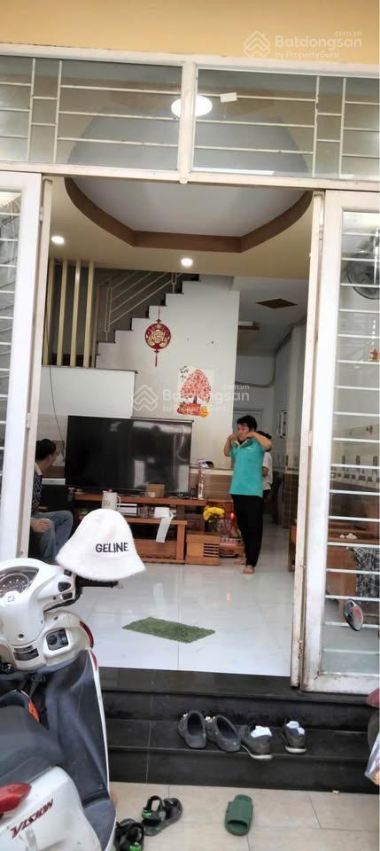 Cần bán gấp nhà dương công khi giá 2 tỷ 1 sổ hồng riêng (dt 5x20)