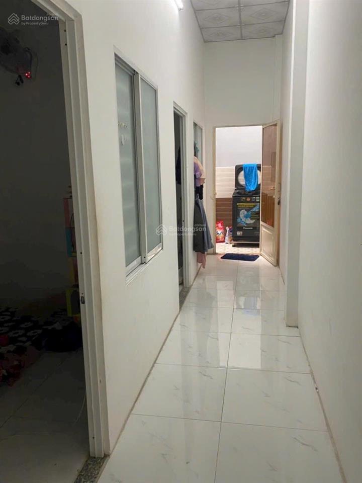 Cần bán gấp nhà dương công khi giá 2 tỷ 1 sổ hồng riêng (dt 5x20)