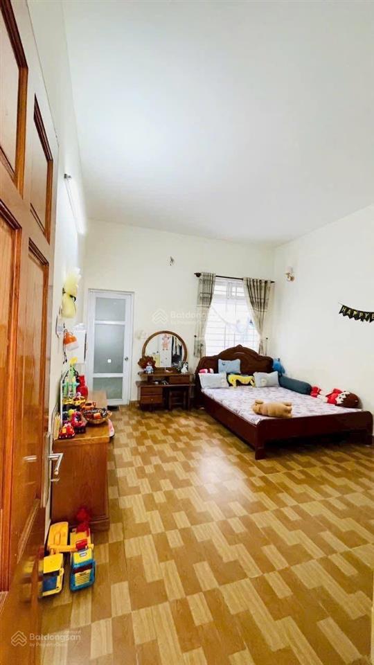 Bán gấp nhà ngay dương công khi 2 tỷ 1 (dt 5x20) sổ hồng riêng