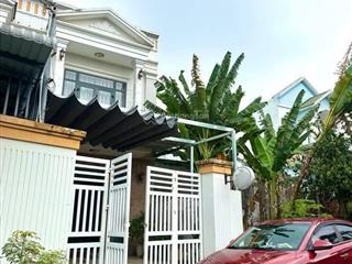 2 tỷ bán gấp nhà đang cho thuê dương công khi (dt 5x20) sổ hồng riêng