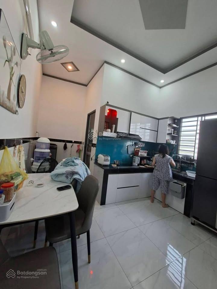 Bán gấp nhà đang cho thuê lê thị hà (dt 4x20) sổ hồng riêng