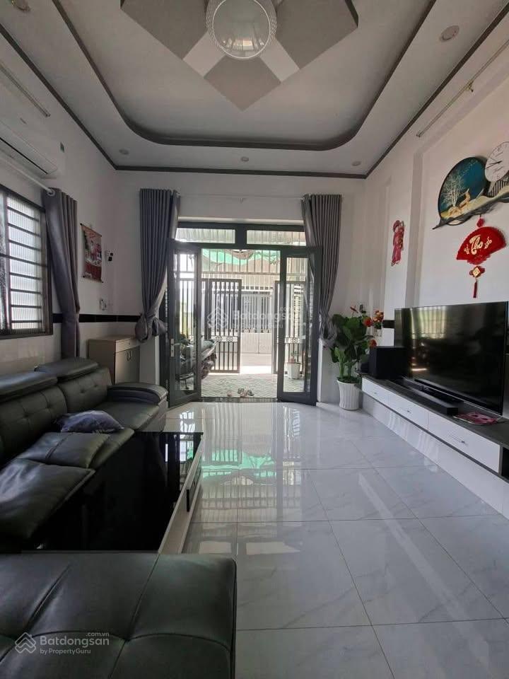Bán gấp nhà đang cho thuê lê thị hà (dt 4x20) sổ hồng riêng