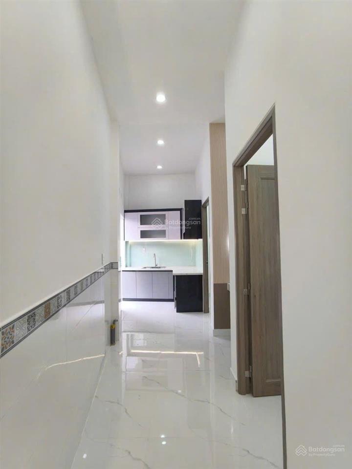 1tỷ9 bán gấp nhà đang cho thuê dương công khi (dt5x12) sổ hồng riêng