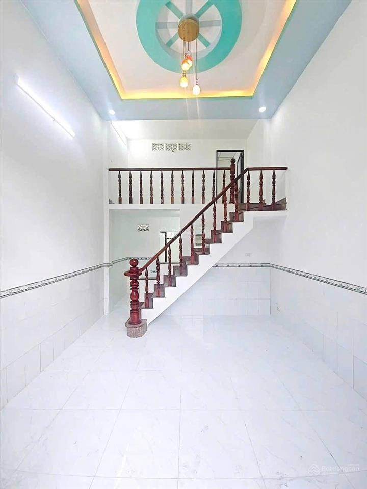 1tỷ89 bán gấp nhà đang cho thuê hẻm bà triệu (dt4x15) sổ hồng riêng