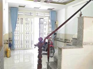 2 tỷ bán gấp nhà đang cho thuê dương công khi (dt 5x20) sổ hồng riêng