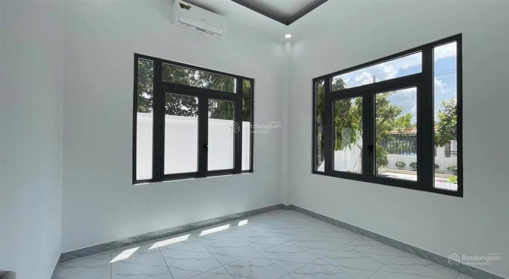 890tr bán gấp nhà vườn ngay trung tâm củ chi (dt 16x11) sổ hồng riêng
