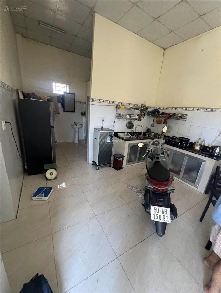 Nhà cấp 4 ngay hồ văn tắng (dt 5x20) full thổ, sổ hồng riêng
