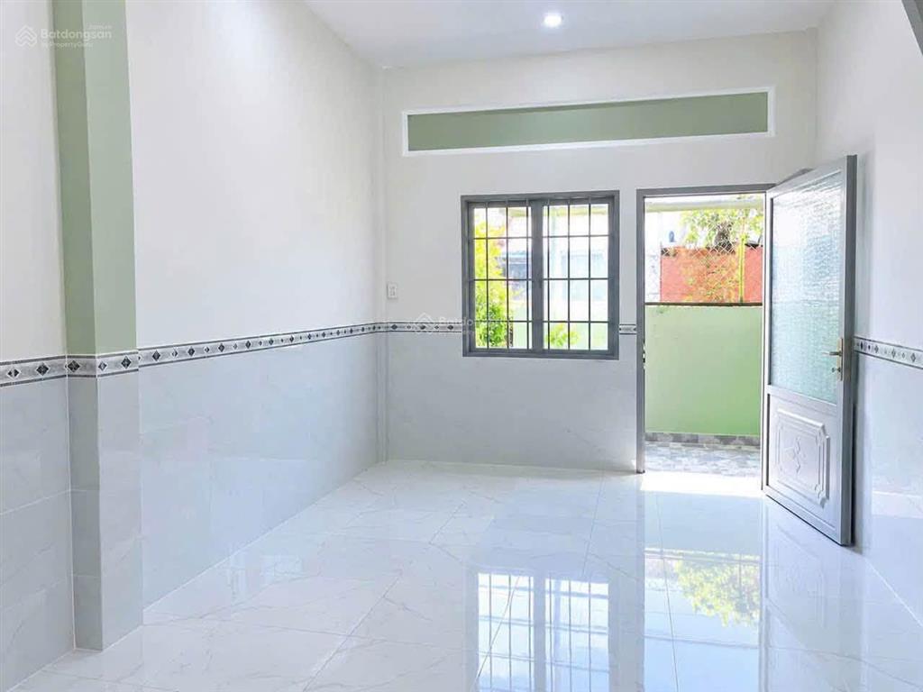 2 tỷ 3 bán gấp dãy trọ 6 phòng tại song hành, gần cvpm quang trung (4x15) shr