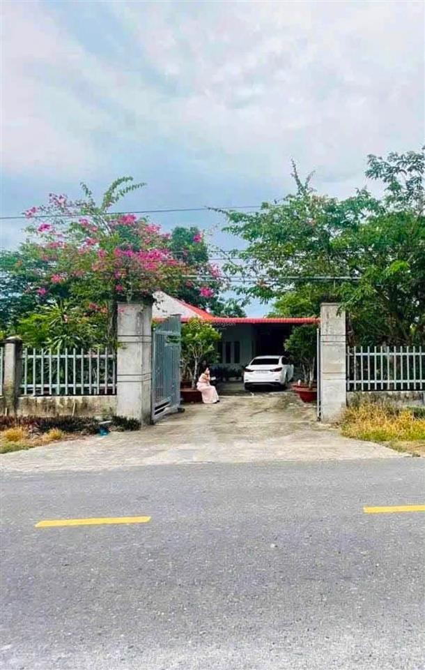 1 tỷ 1 bán nhà vườn gần chợ việt kiều, đường suối lội (8x26m) thổ cư sổ hồng riêng