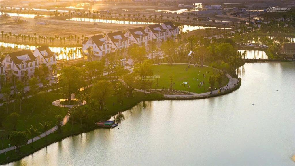 Biệt thự đảo song lập cạnh góc view hồ 209m2 central island  eco central park