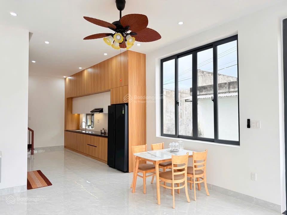 Nhà 2 mặt tiền thoáng mát ô tô tận cửa phường hoà khánh
