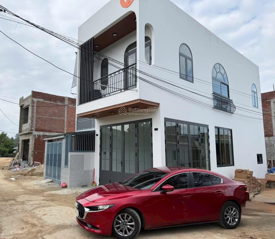 Nhà 2 mặt tiền thoáng mát ô tô tận cửa phường hoà khánh