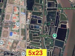 Mặt tiền đối diện khu hành chính xã ngũ lạc  ngang 5m, dài 23m  giá 615 triệu