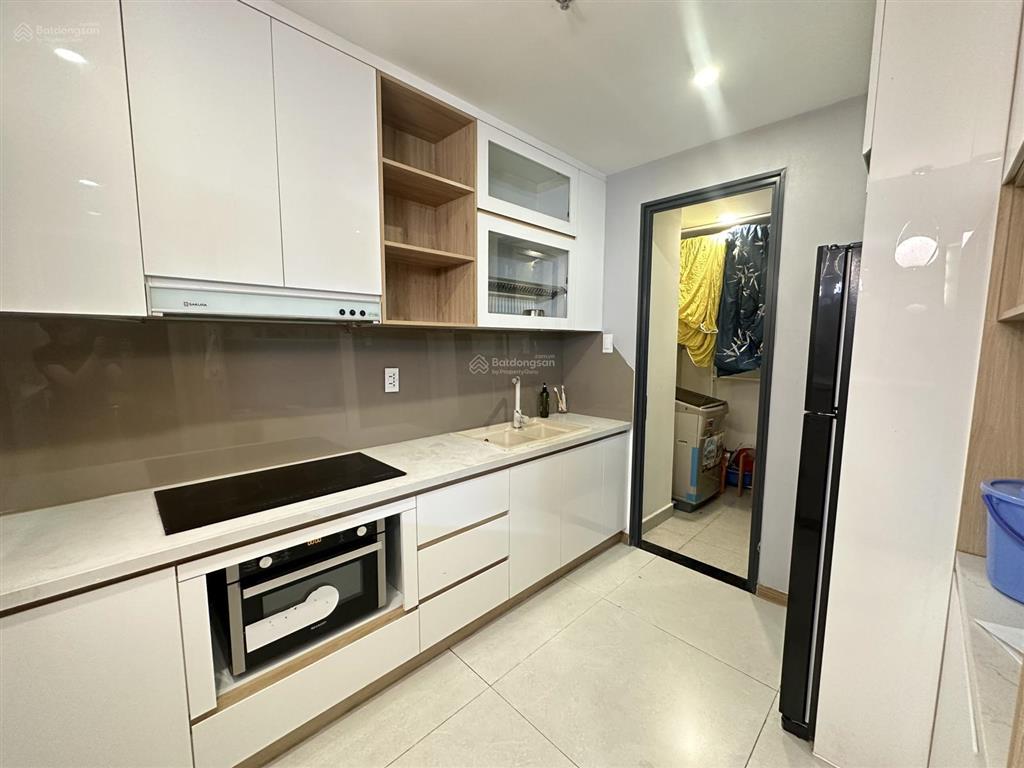 Cho thuê căn hộ new city 84 m2, 2 phòng ngủ, giá thuê 19 triệu / tháng.  tú cata 0909 931 ***