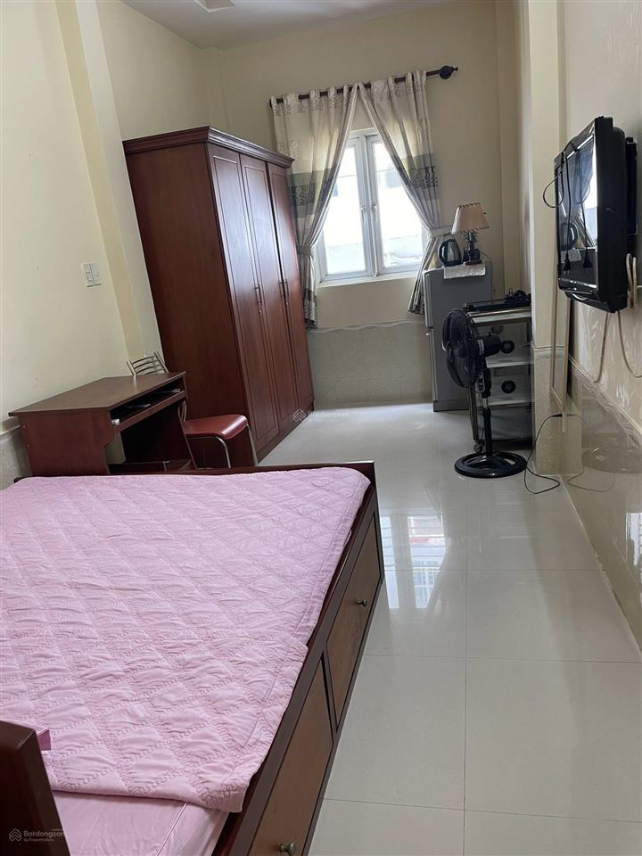 Phòng dịch vụ full nội thất q1  dọn vào ở ngay