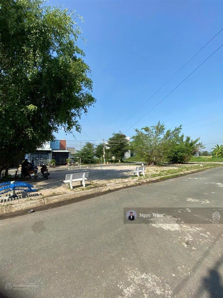 Đất gần vinhome!!!lô đất 85m2(5x17)giá 1tỷ2 đường nguyễn thị lắng xã tân phú trung huyện củ chi shr