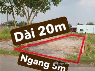 Bán gấp lô đất 101m2(5x20)giá 1tỷ350 đường trần tử bình xã tân thông hội củ chi gần chợ việt kiều