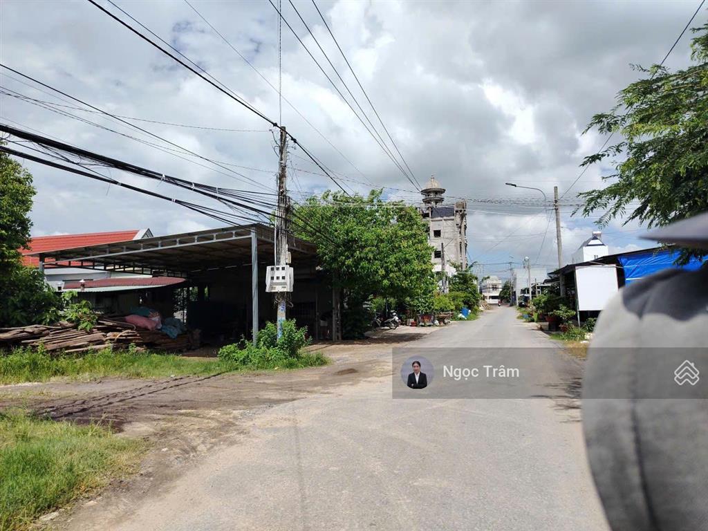 Lô đất thông 2 đầu đường lớn đt787vàql22,dt 260m2 giá 850 triệu ngay ngã ba hai châu sổ hồng riêng