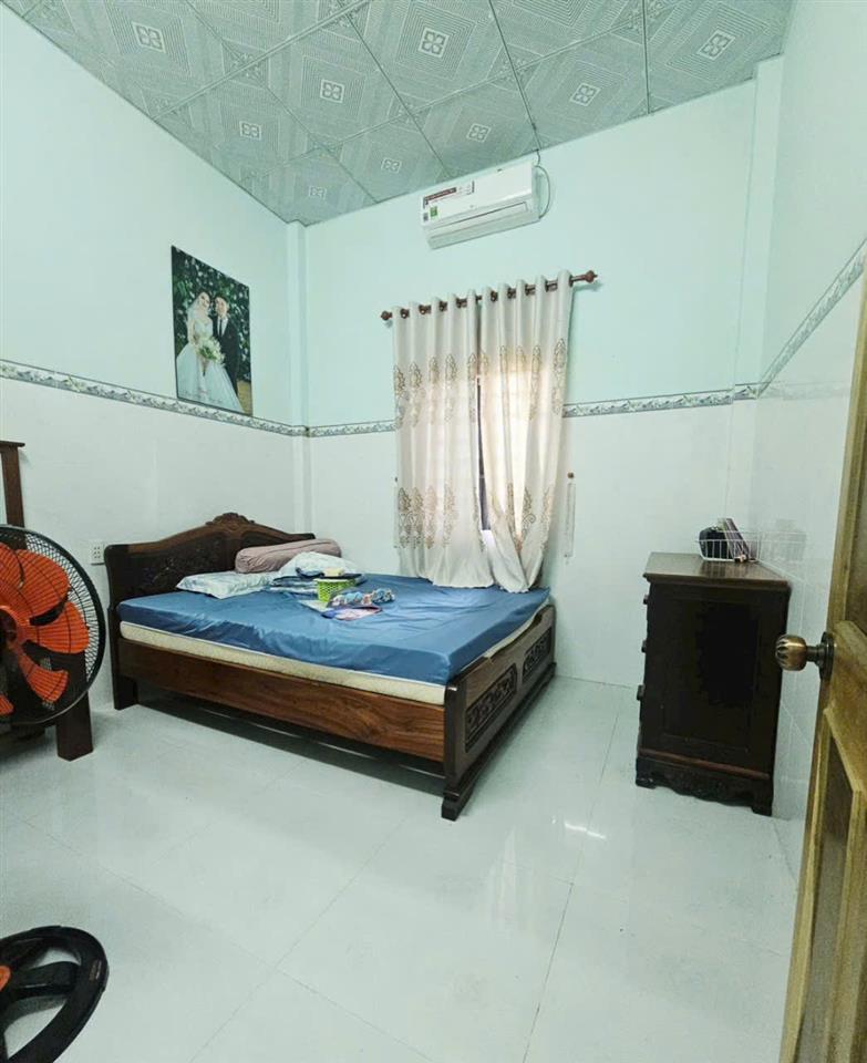 Bán gấp nhà cấp 4 kiên cố 2pn, 2wc, đường tỉnh lộ 7, xã thái mỹ, sổ hồng riêng