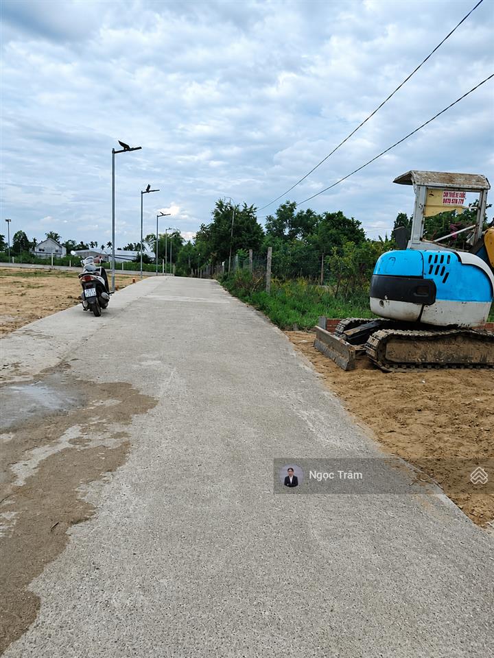 Bán gấp đất 175m2(5x35)giá 870 triệu đường trần văn chẩm xã phước vĩnhan huyện củ chi sổ hồng riêng