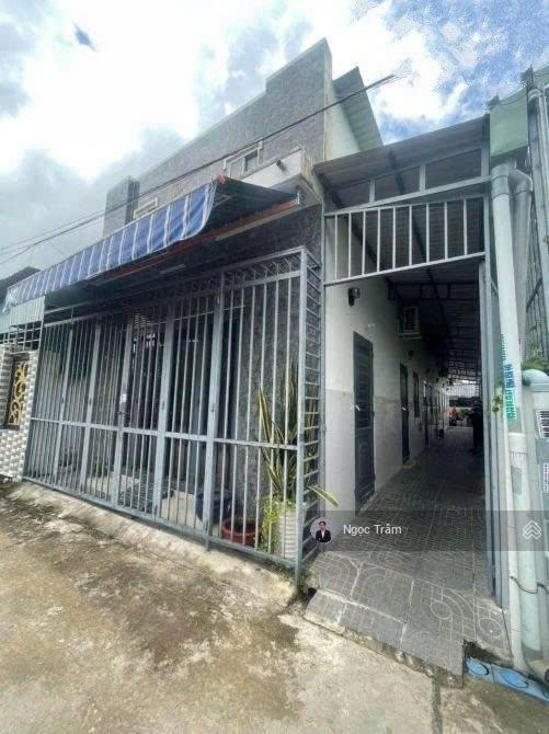 Dãy trọ 5 phòng 240m2 giá 1tỷ270 đường nhựa gần kề kcn tân phú trung sổ hồng riêng