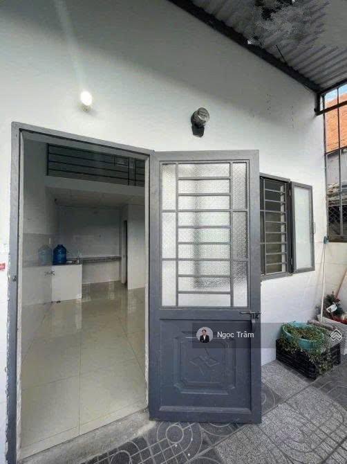 Dãy trọ 5 phòng 240m2 giá 1tỷ270 đường nhựa gần kề kcn tân phú trung sổ hồng riêng