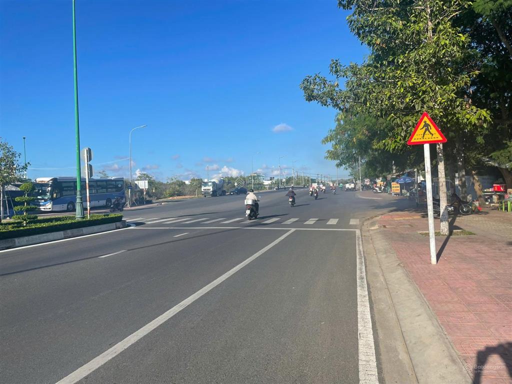 Bán nhanh 300m2 thổ cư nguyên thông  mũi né