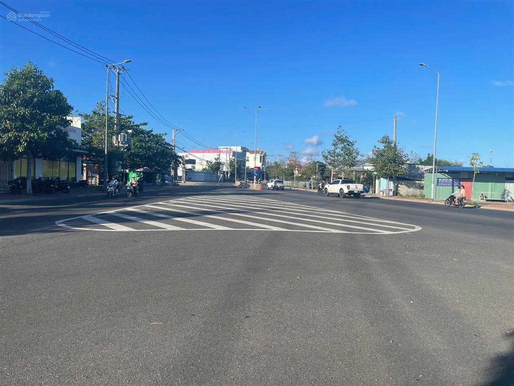 Bán nhanh 300m2 thổ cư nguyên thông  mũi né