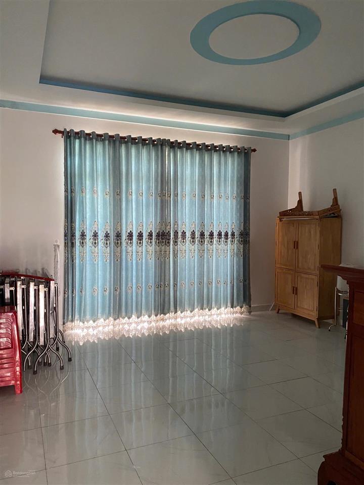 Nhà chính chủ cách chợ tân phước khánh chỉ 500m, 124m2, đường ô tô 5m, sổ hồng riêng
